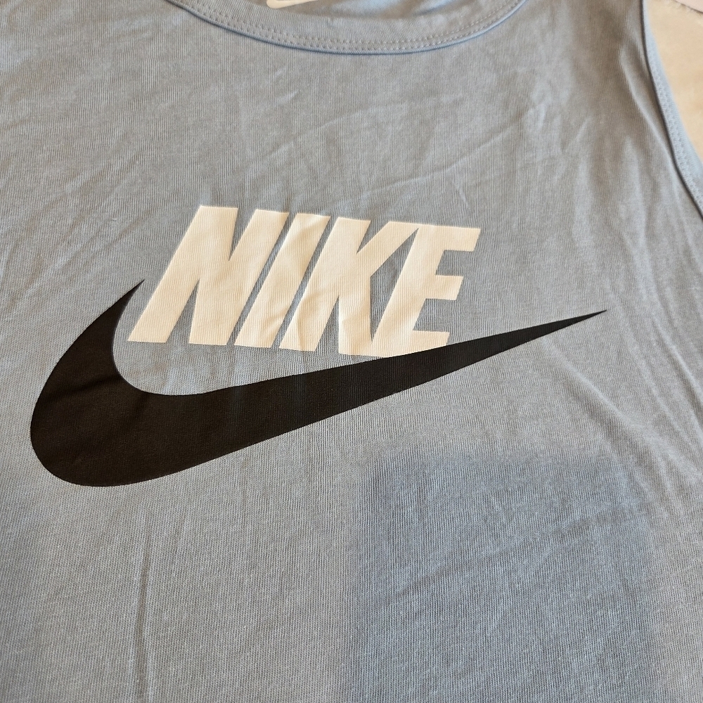 Nike Kids Sportswear Essential Tank Top Blue Size XL FV5325-440 New - Picture 3 of 9